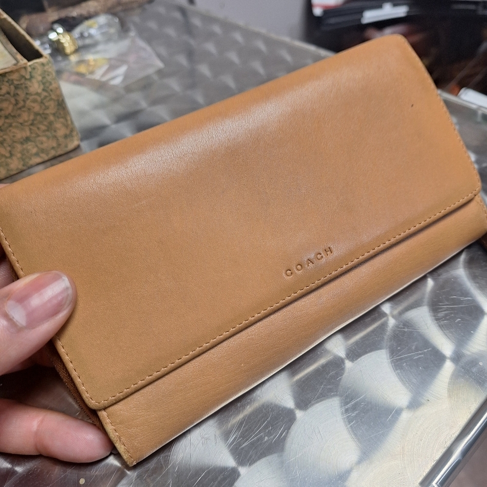 Vintage Coach Smooth Leather Long Wallet Camel